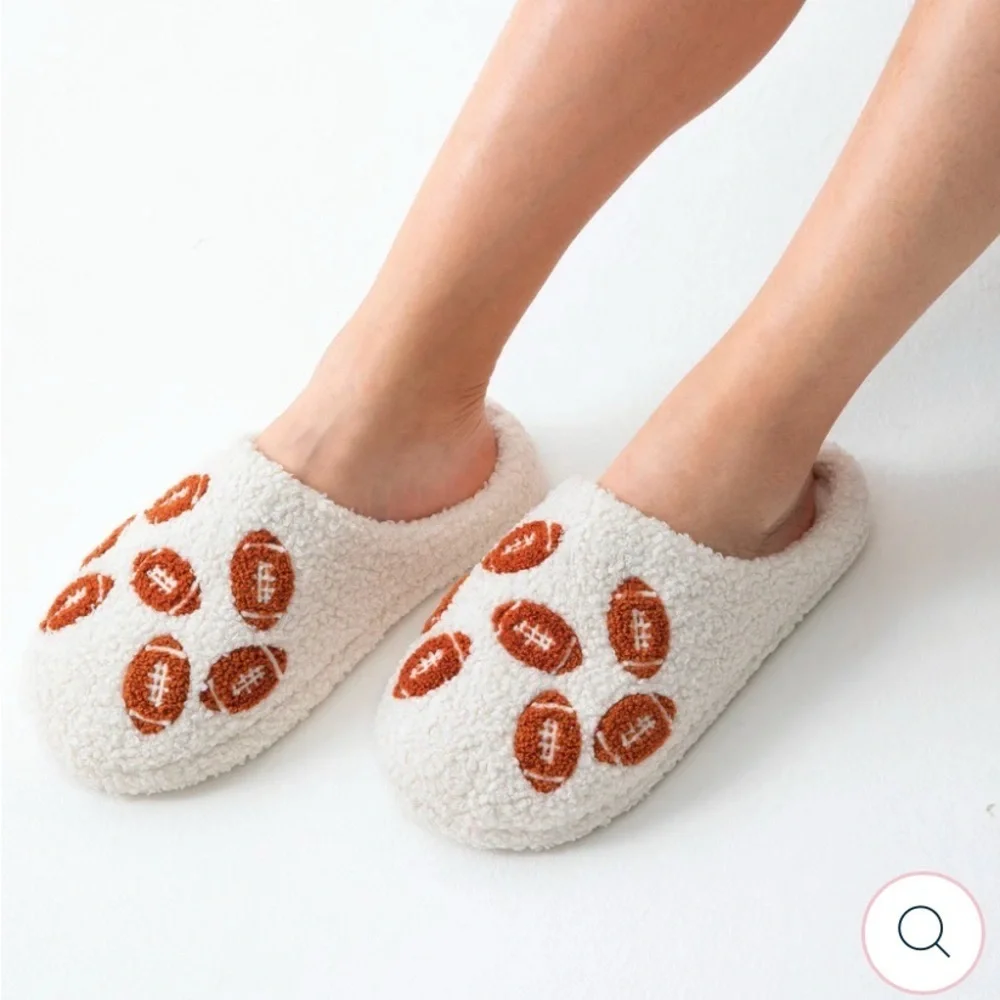 Shiraleah Cream and Brown Kids One Piece Slippers